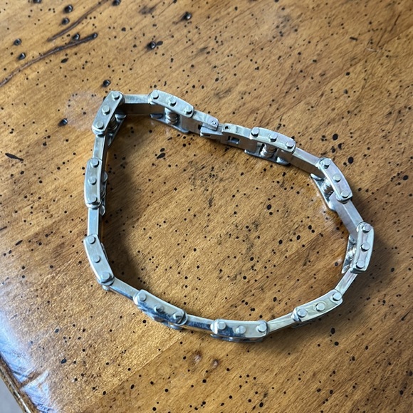 Stainless steel beautiful Braclet - Picture 3 of 6